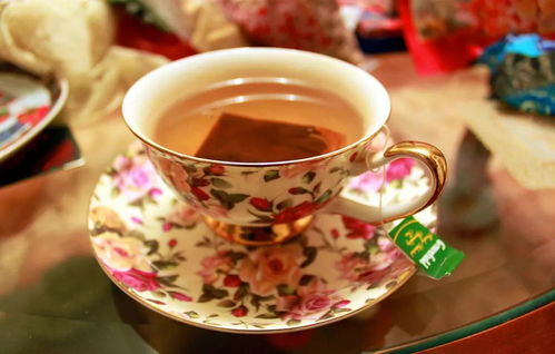 英式红茶与下午茶的文化传统